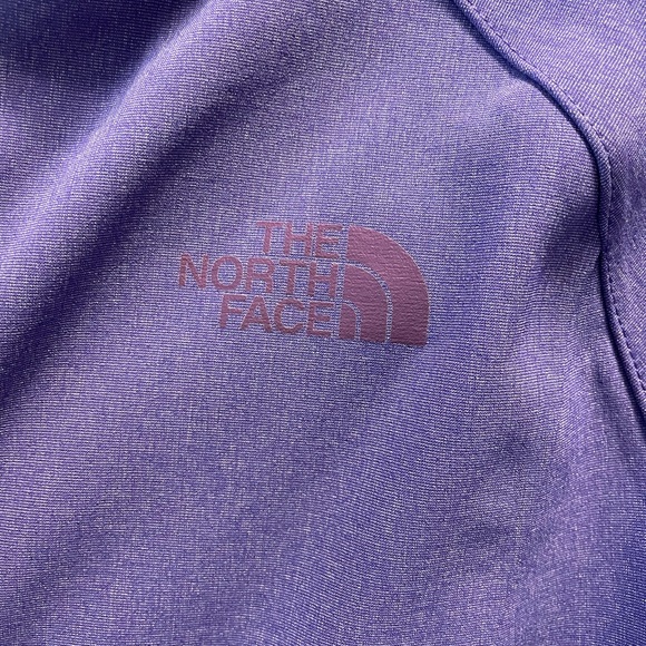 North face - Picture 2 of 6